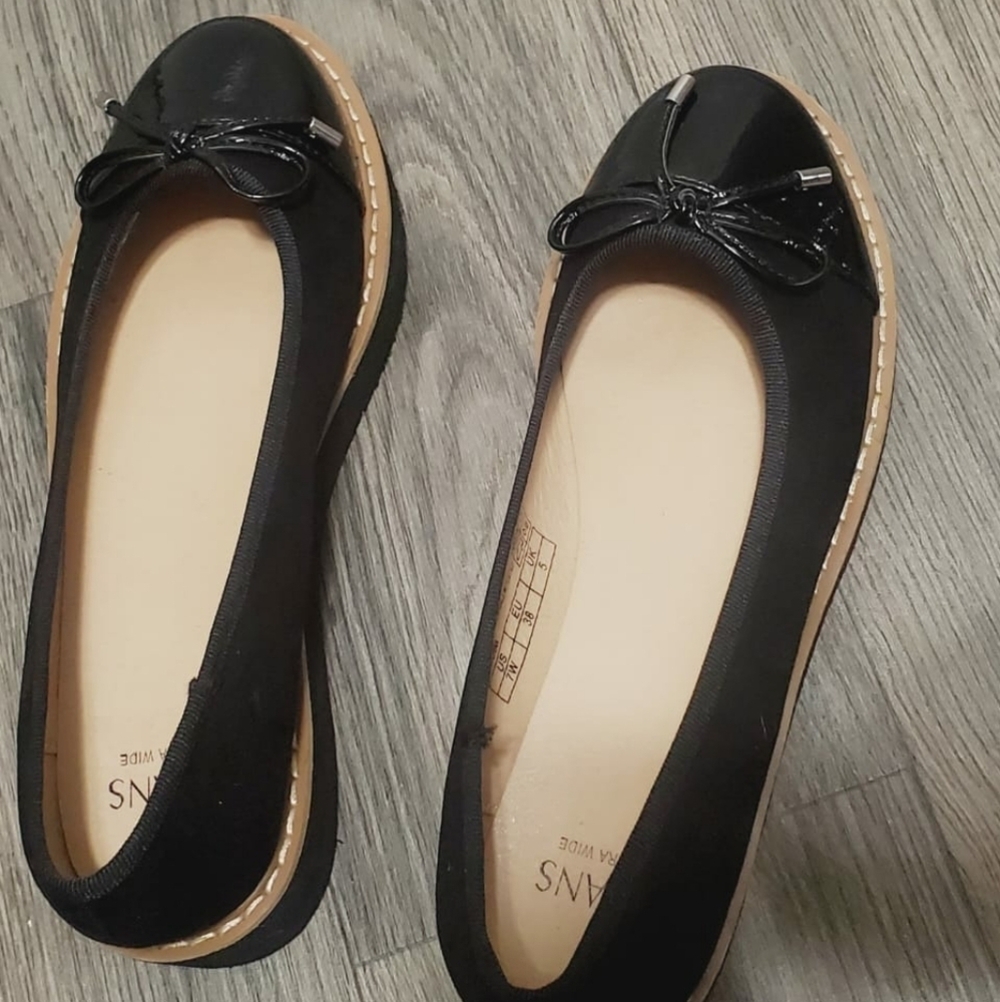 EVANS WIDE FIT Franz patent Leather Women's Flat Shoe Size 7W 🌴 - Picture 11 of 11